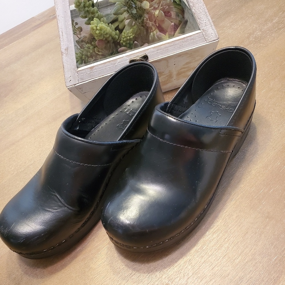 Black Dansko clogs